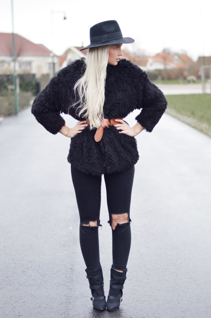 black-fur3